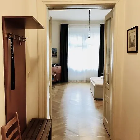 Green Oasis Wenceslas Square Apartman *